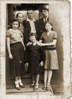 Golda, Gedalia, Ben-Tzion, and Minda with friends